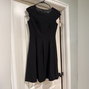 Roz & Ali Classic Black Mini Dress